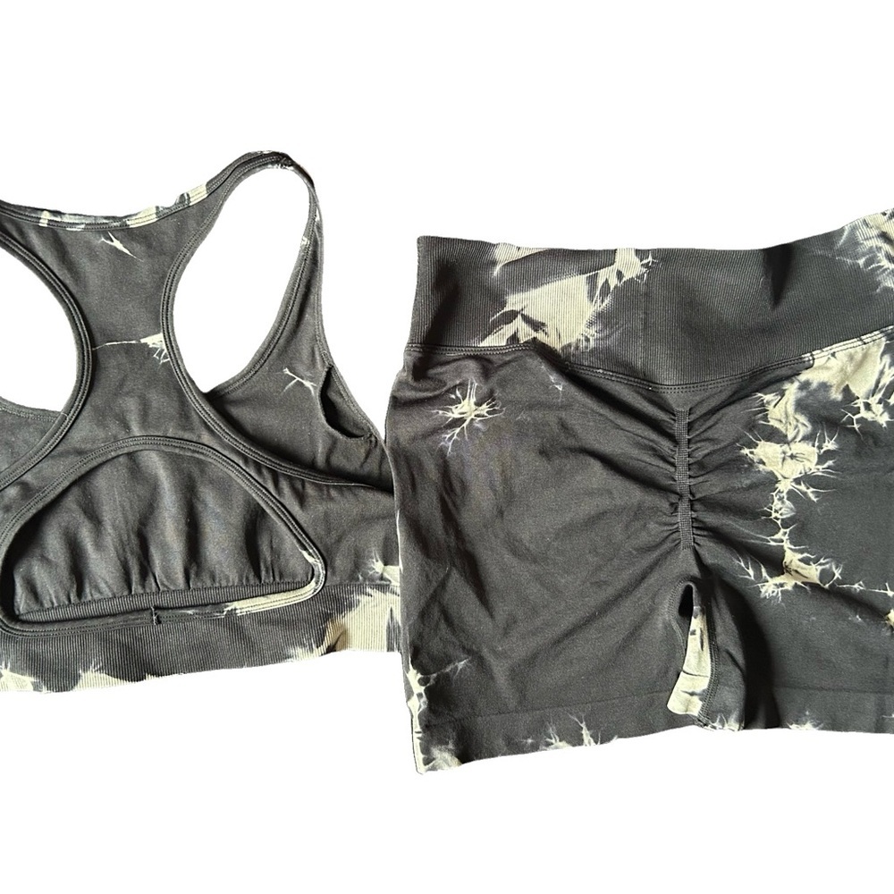 Tie-Dye Sports Bra and Shorts Set NWOT - Picture 6 of 8